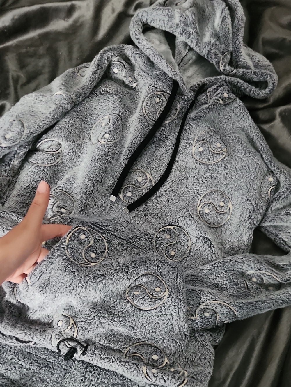 No Boundaries Gray Hooded Sherpa Hoodie with Yin-Yang Accents & Sweat Pants Set